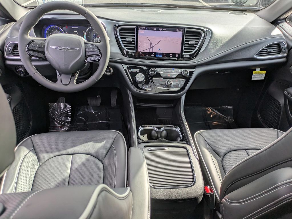 2026 Chrysler Pacifica Limited - Photo 24