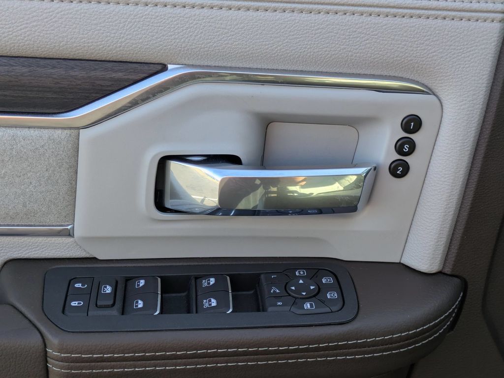 2026 RAM 2500 Laramie - Photo 12