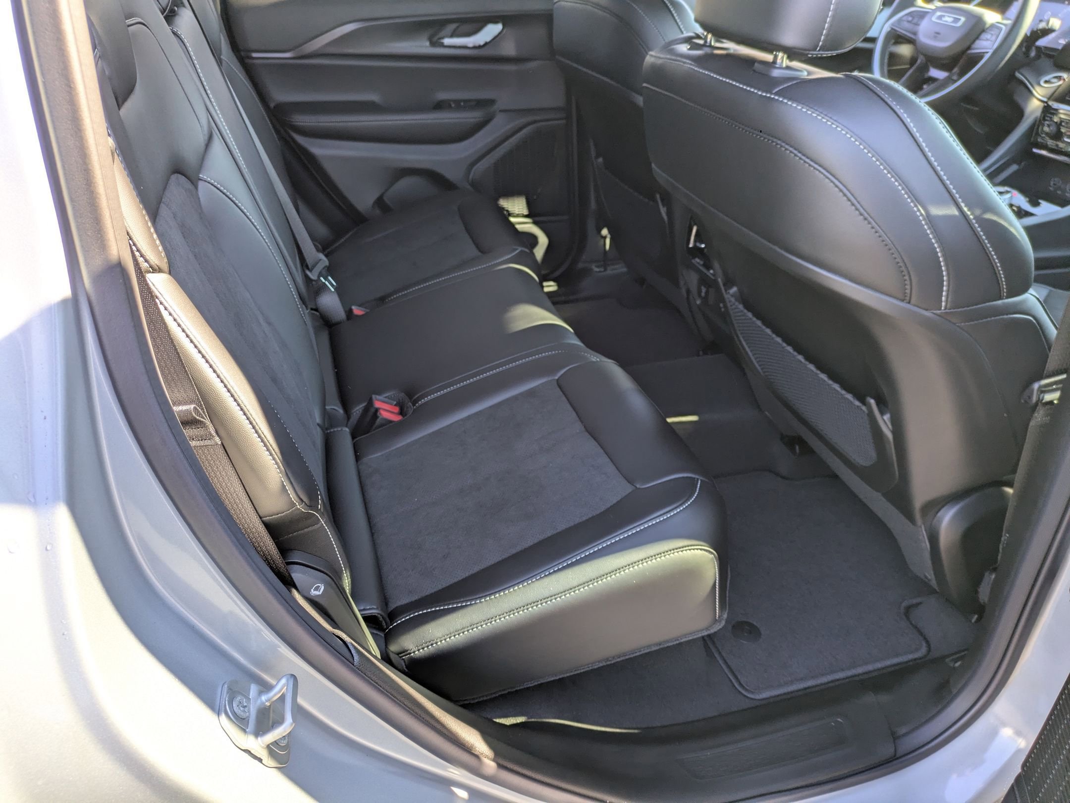 2025 Jeep Grand Cherokee Altitude - Photo 26