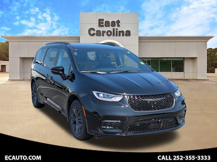 2025 Chrysler Pacifica Select Passenger Van