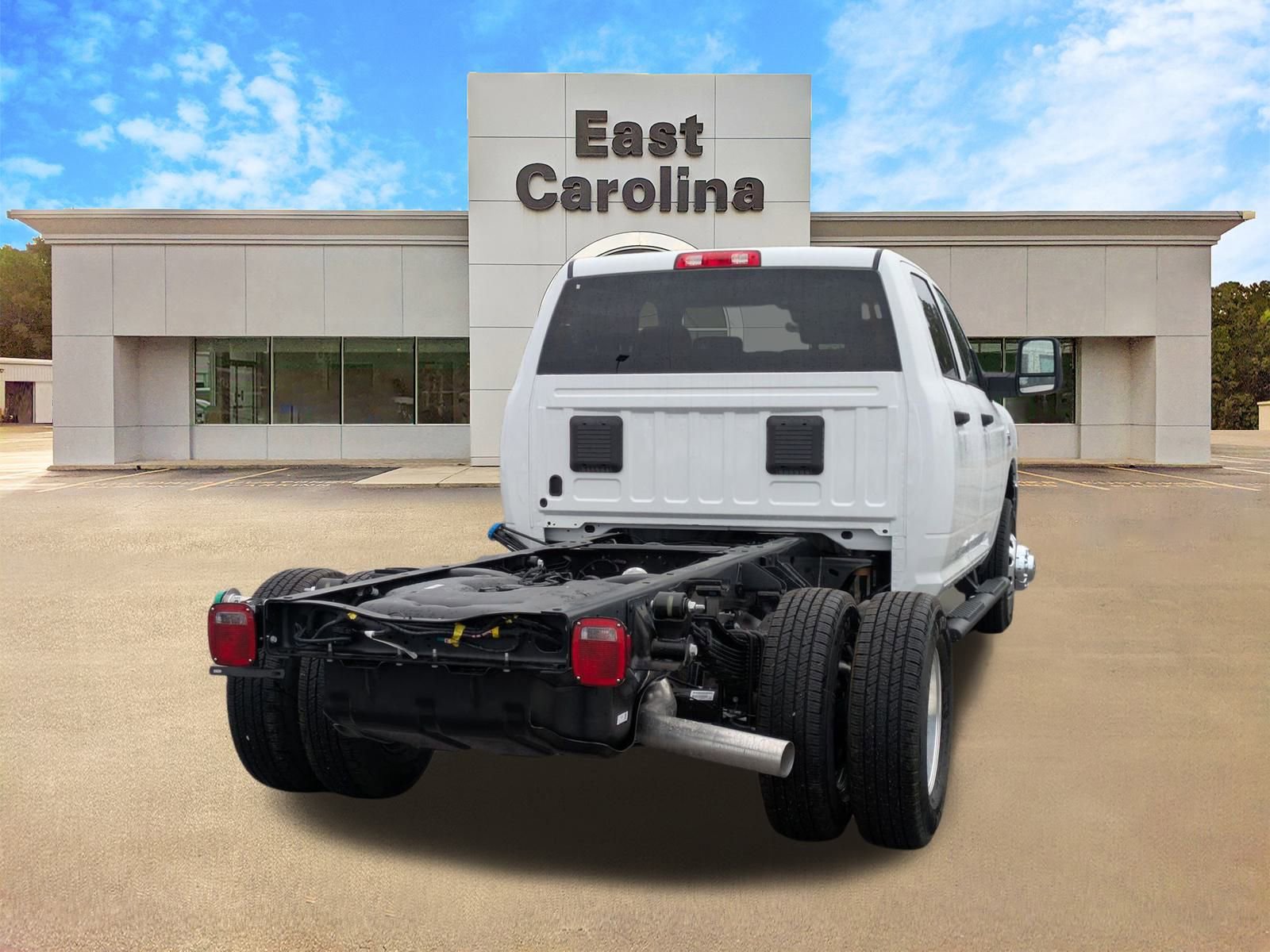 2026 Ram 3500 Tradesman photo 3