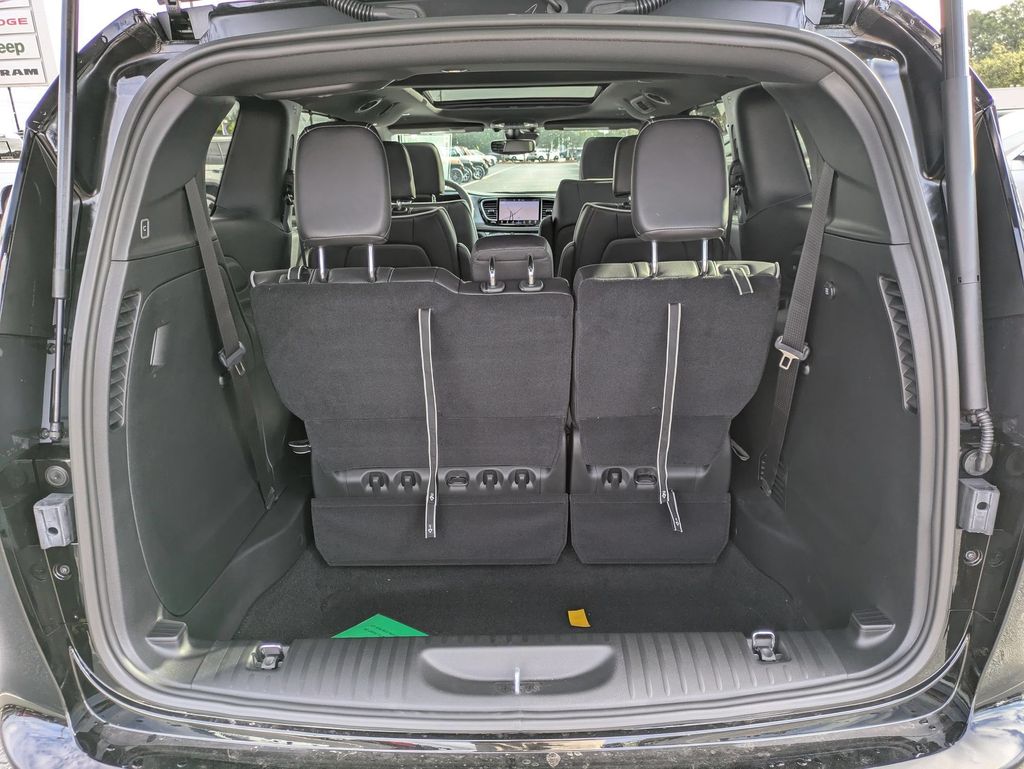 2026 Chrysler Pacifica Limited - Photo 29