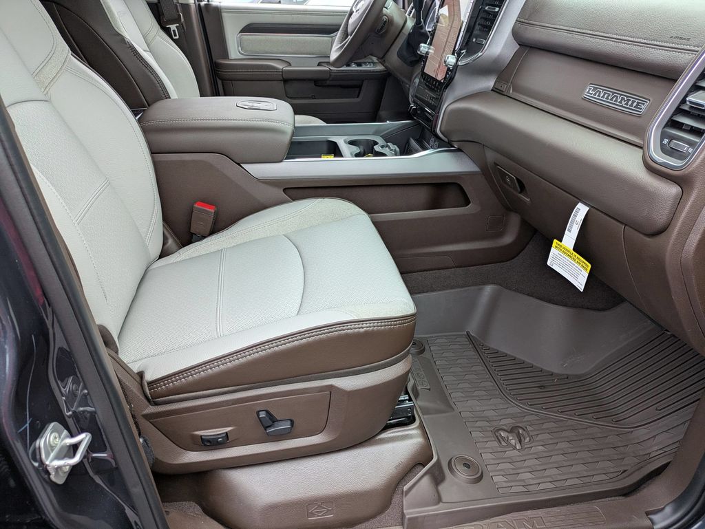 2026 RAM 2500 Laramie - Photo 35