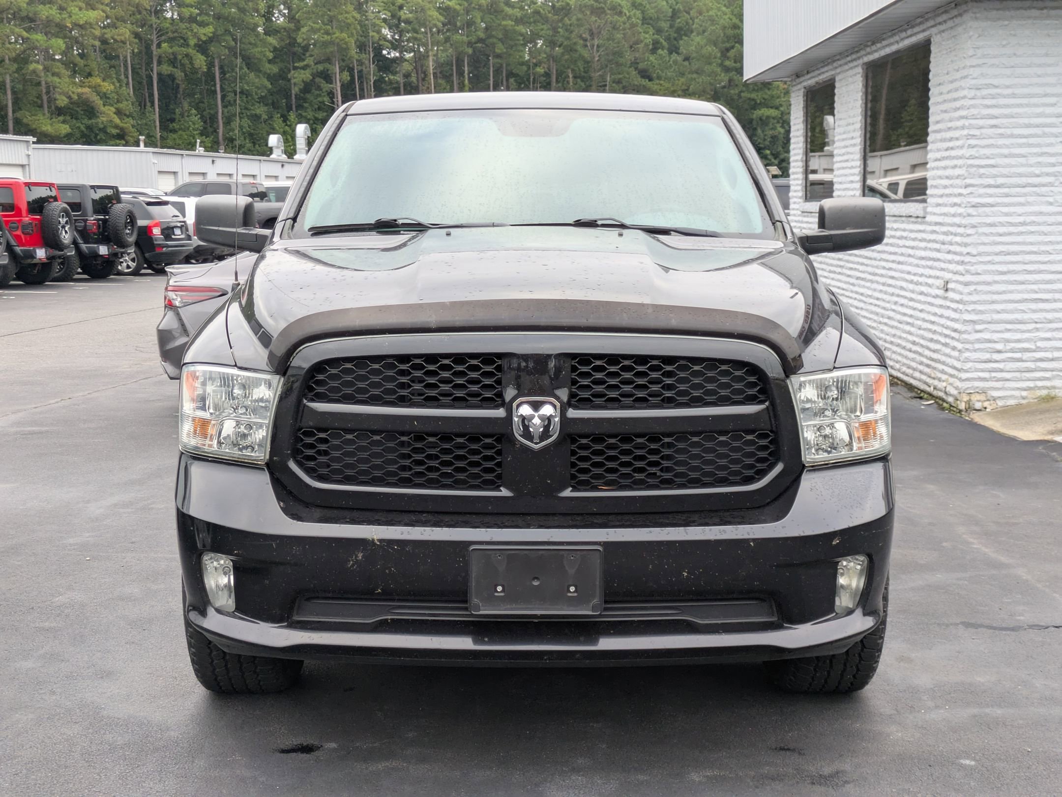 2016 Ram 1500 Express photo 2