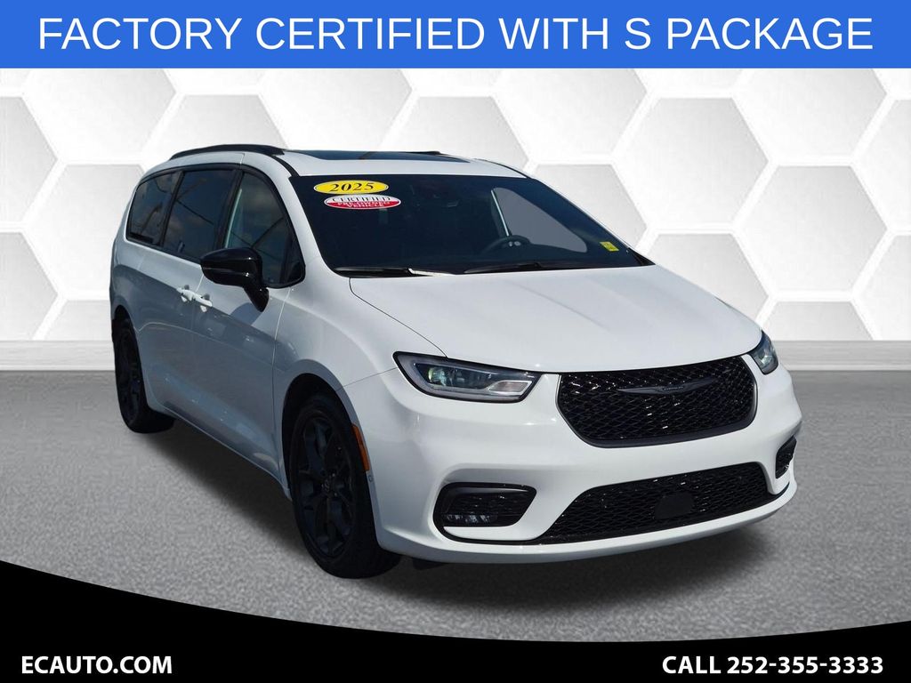 2025 Chrysler Pacifica