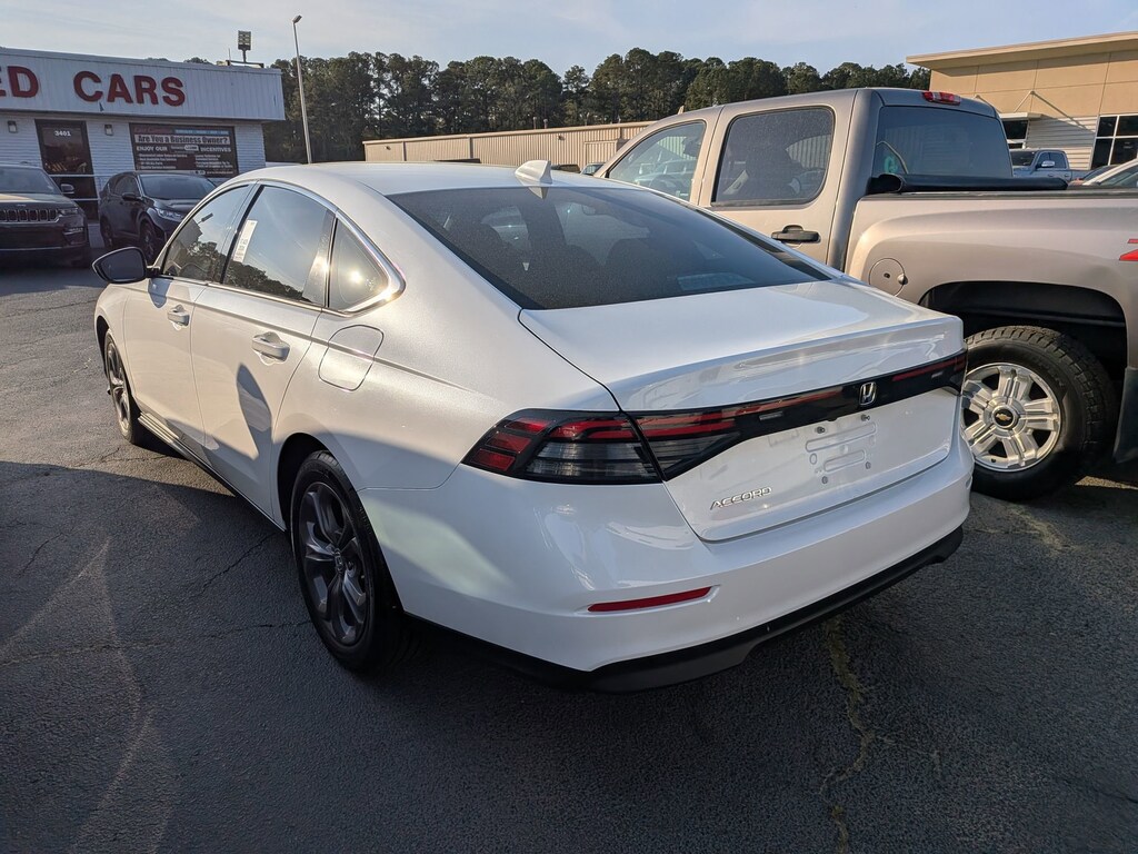 Used 2024 Honda Accord EX Sedan