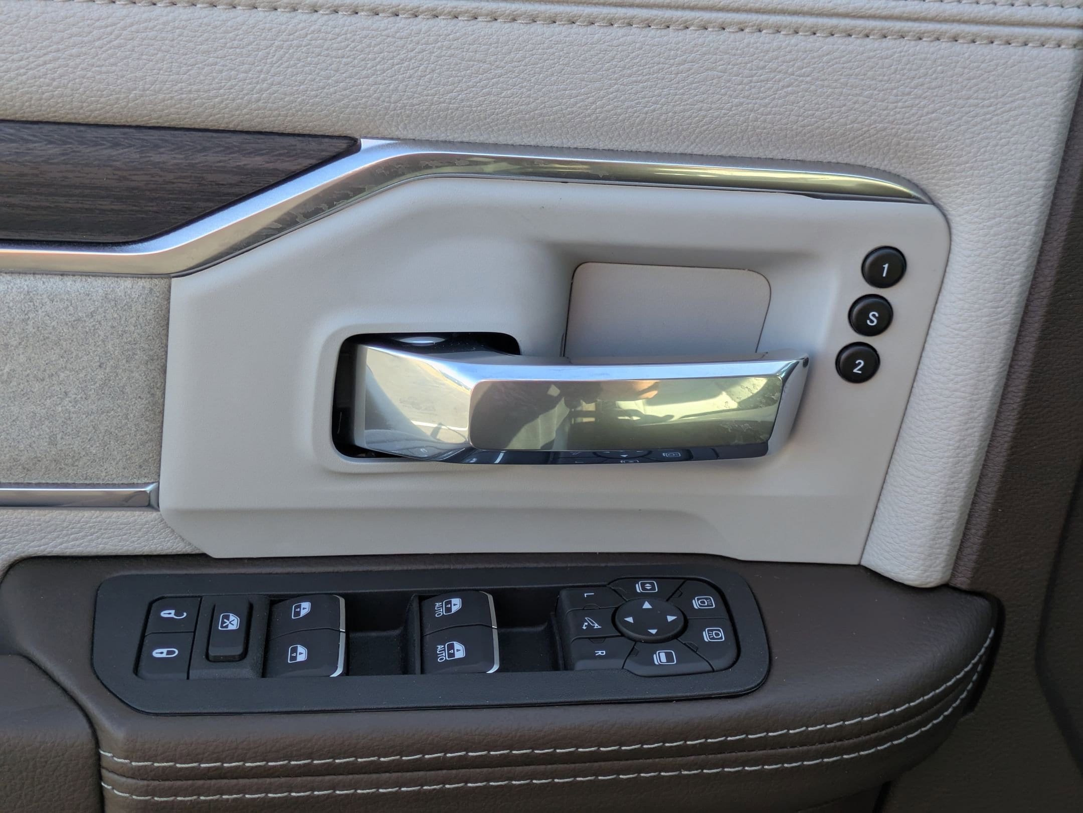 2026 RAM 2500 Laramie - Photo 12