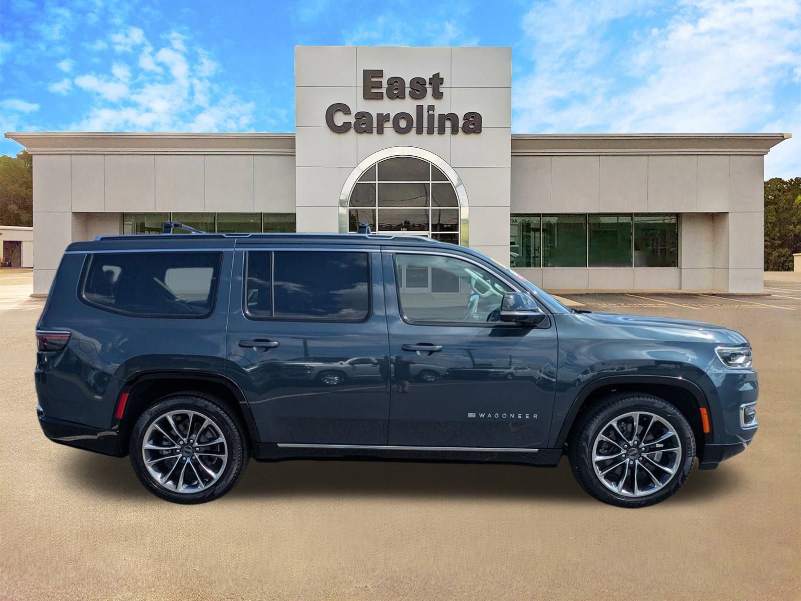 2024 Jeep Wagoneer Series III photo 2