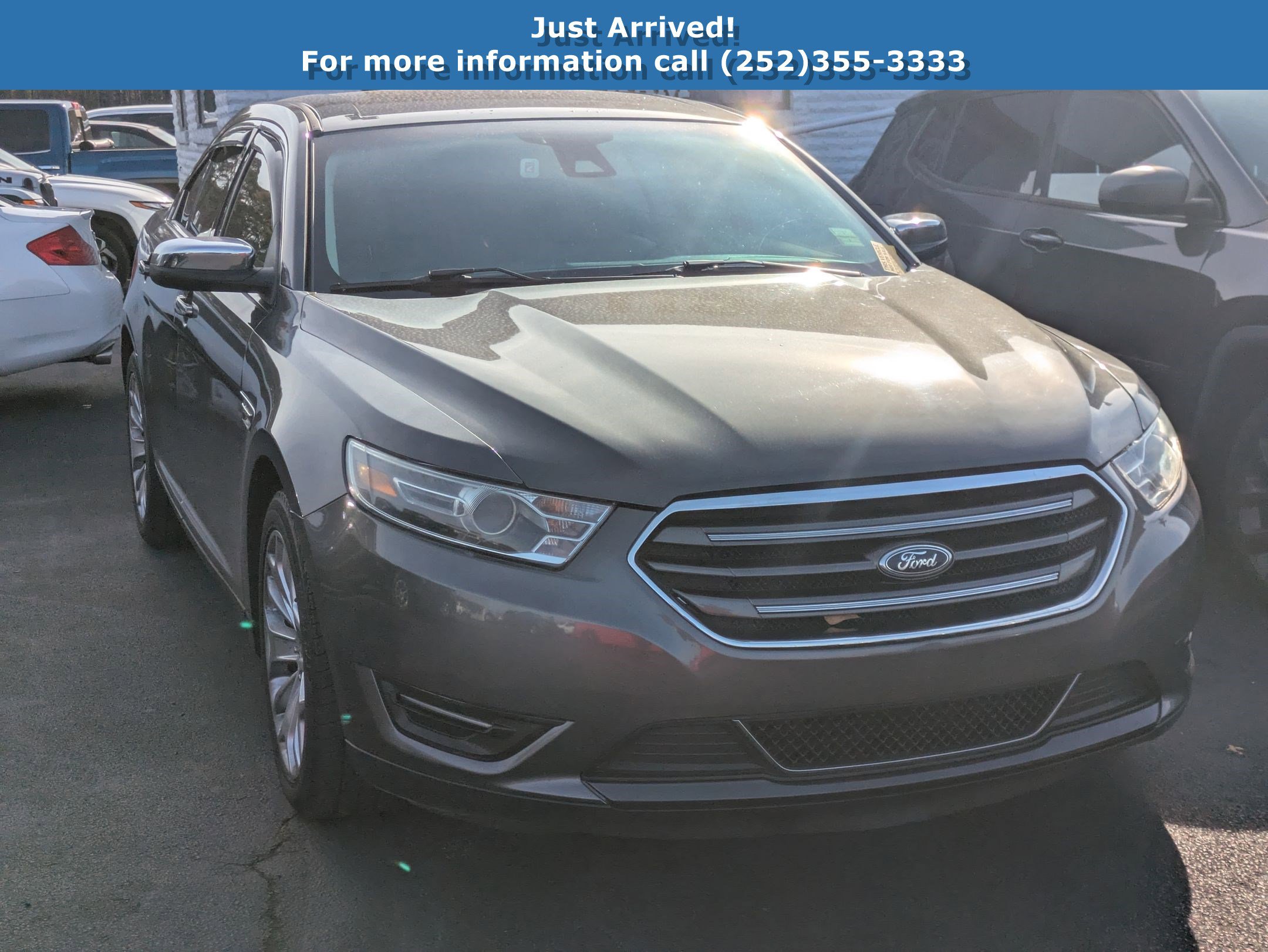 2017 Ford Taurus Limited's photo
