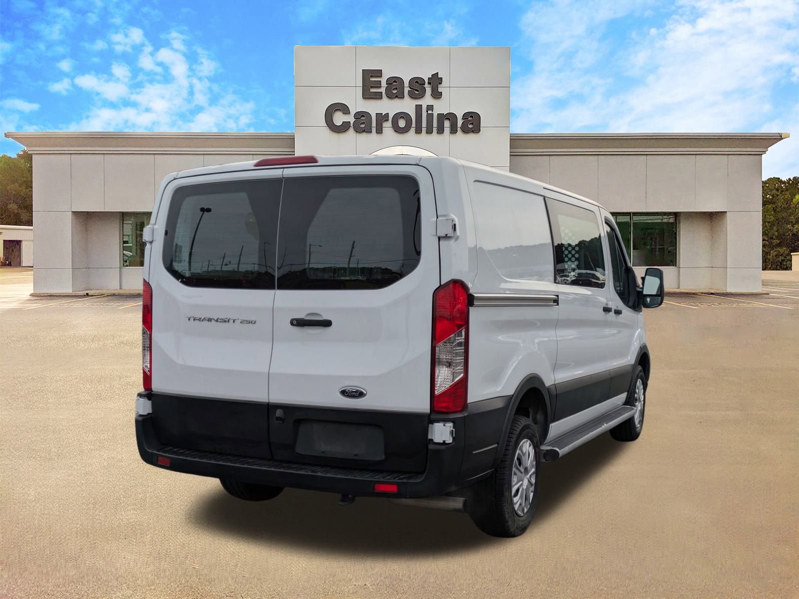 2023 Ford Transit photo 2