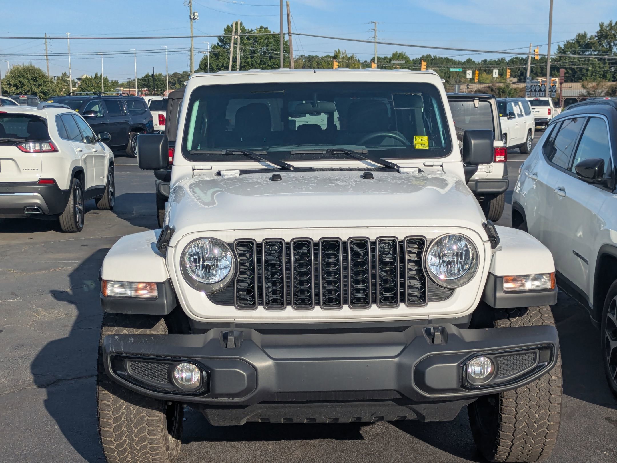 2024 Jeep Gladiator Sport photo 2