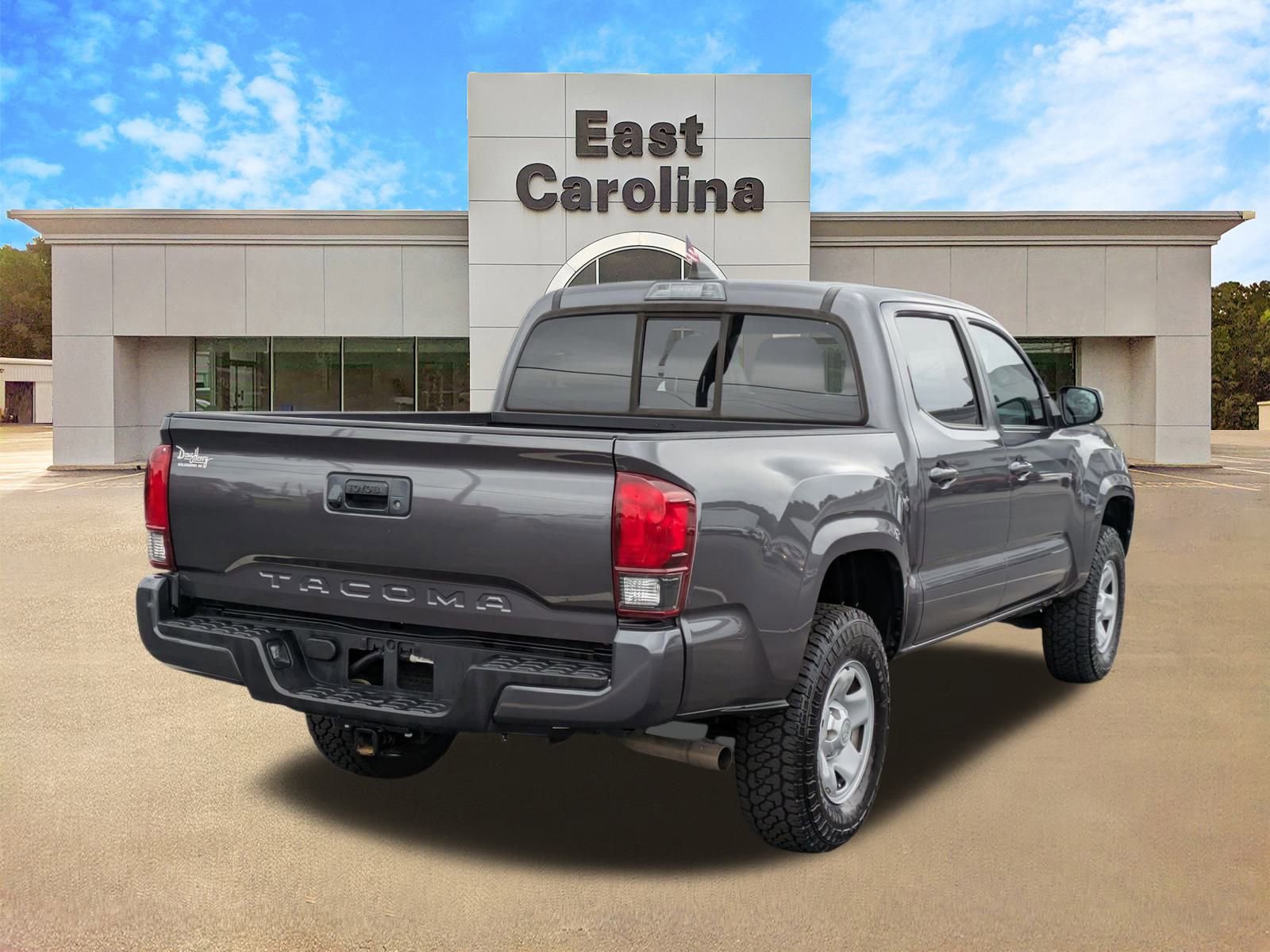 2022 Toyota Tacoma Double Cab photo 3