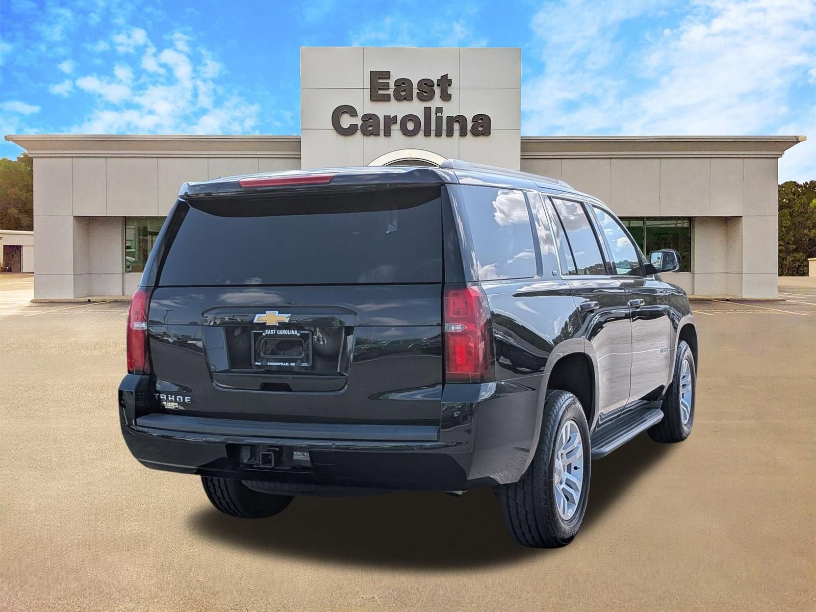 View vehicle photo 3