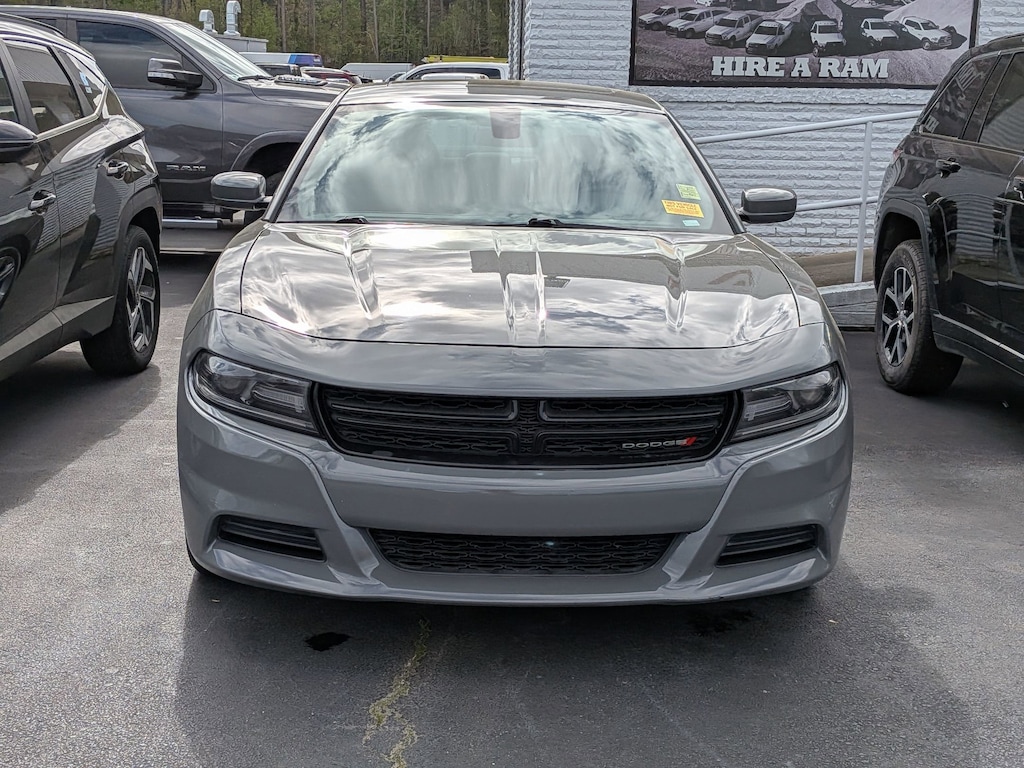Used 2019 Dodge Charger SXT Sedan