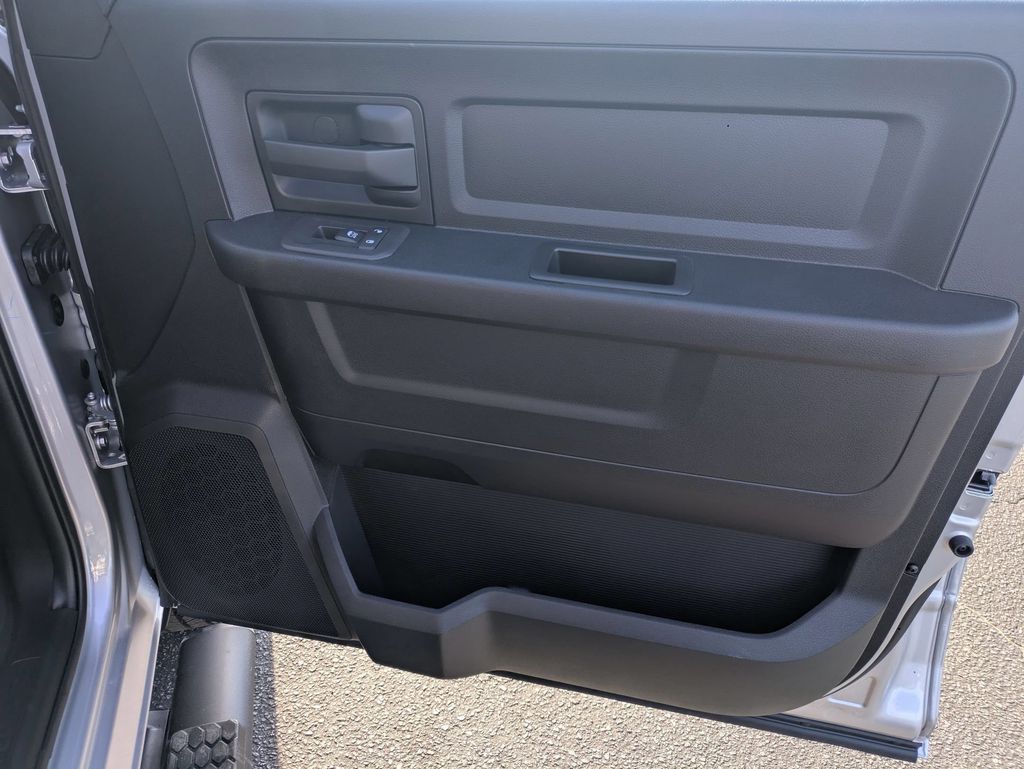 2026 RAM 2500 Tradesman - Photo 30