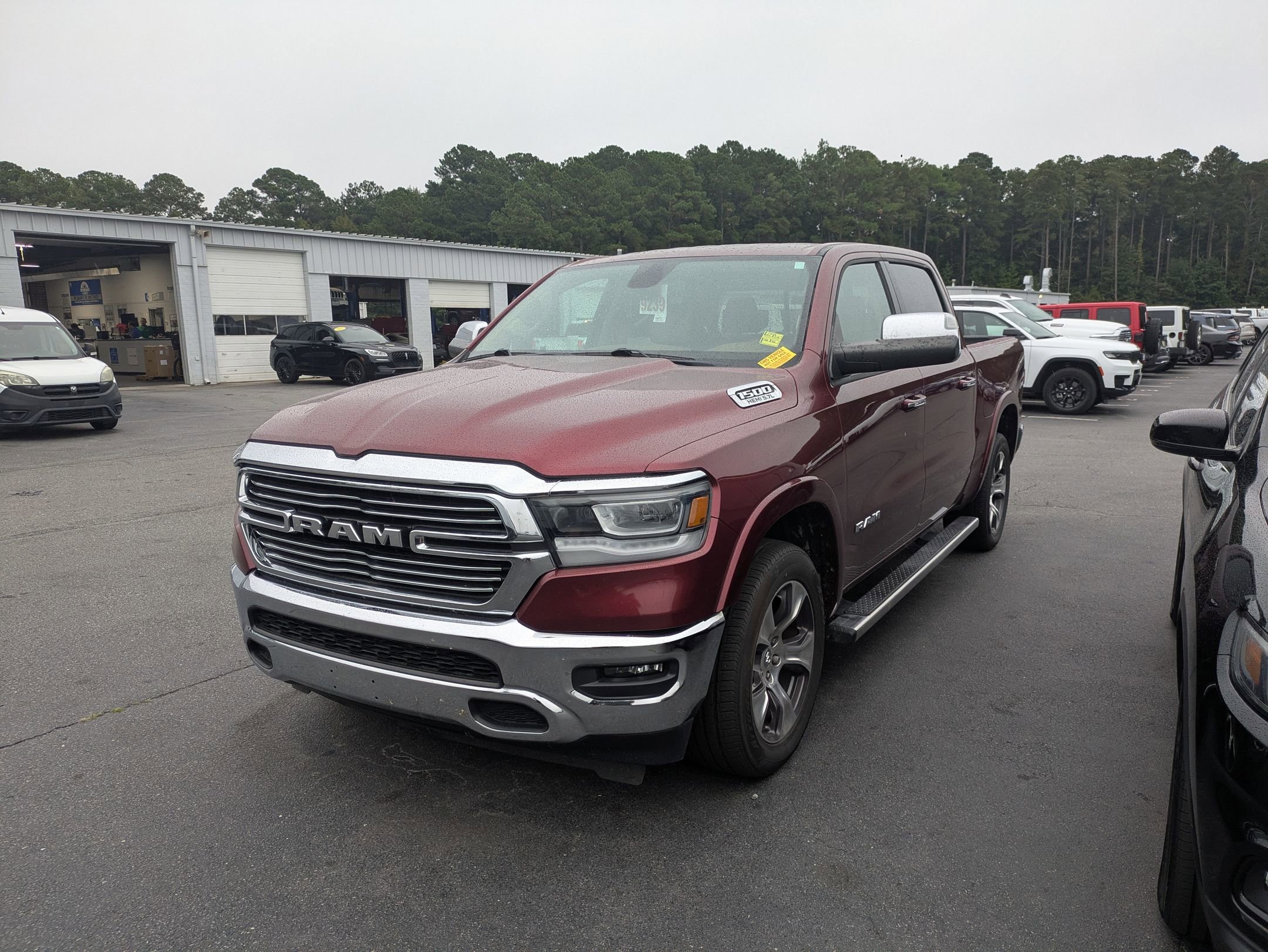2019 Ram 1500 Laramie photo 2