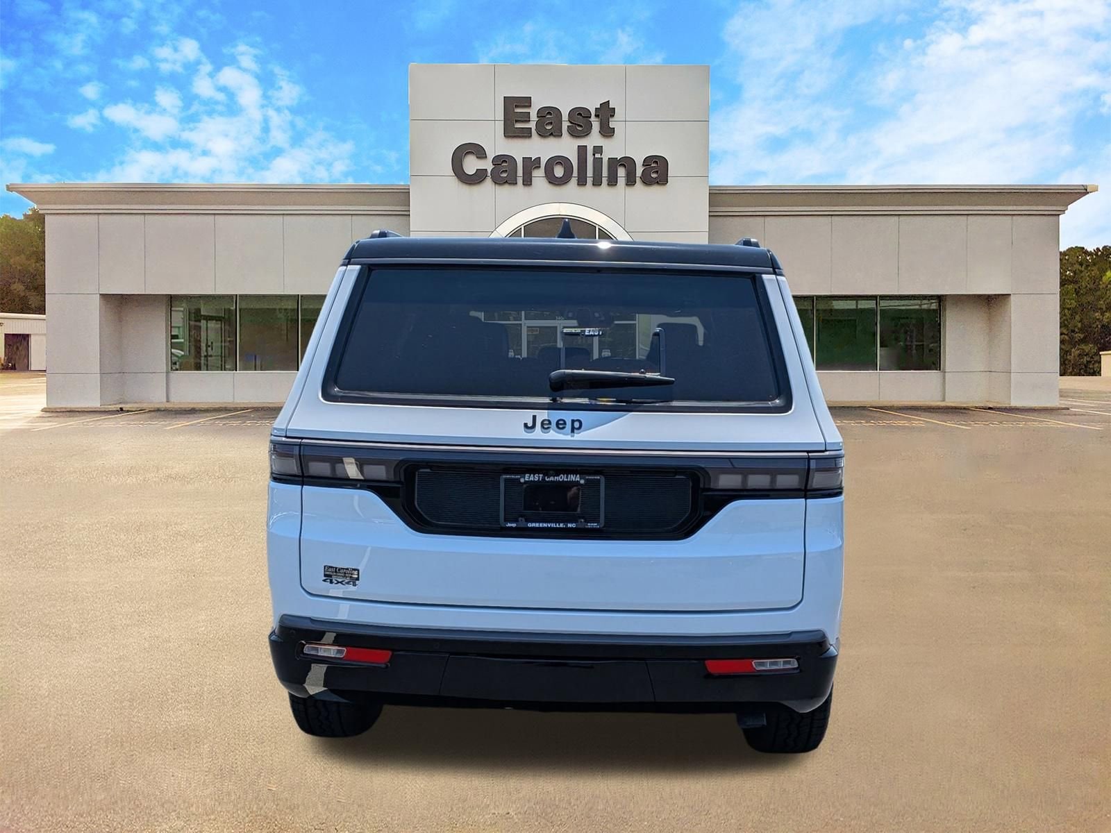 View vehicle photo 4