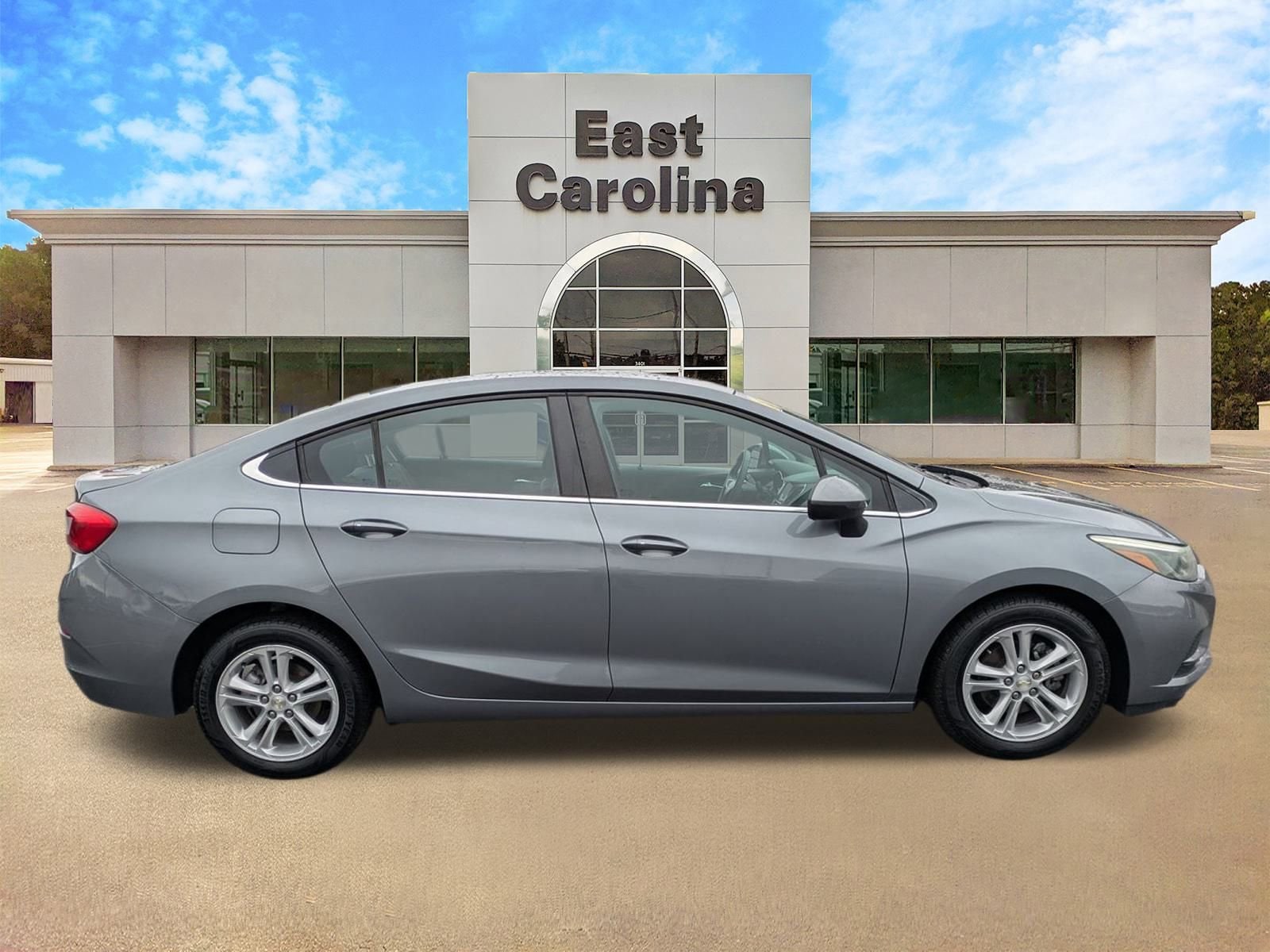 Used 2018 Chevrolet Cruze LT with VIN 1G1BE5SM5J7145415 for sale in Greenville, NC