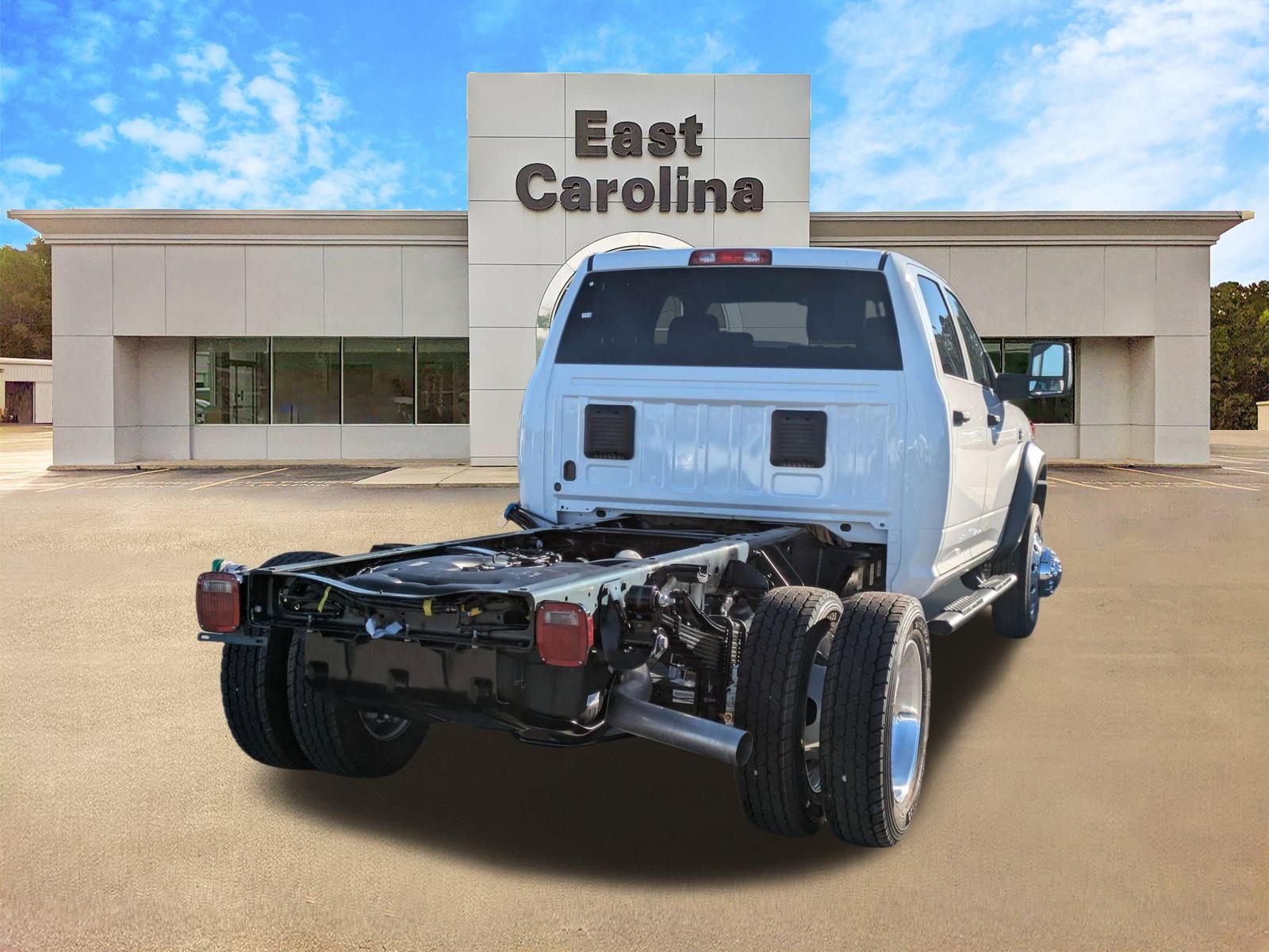 2026 Ram 4500 Tradesman photo 3