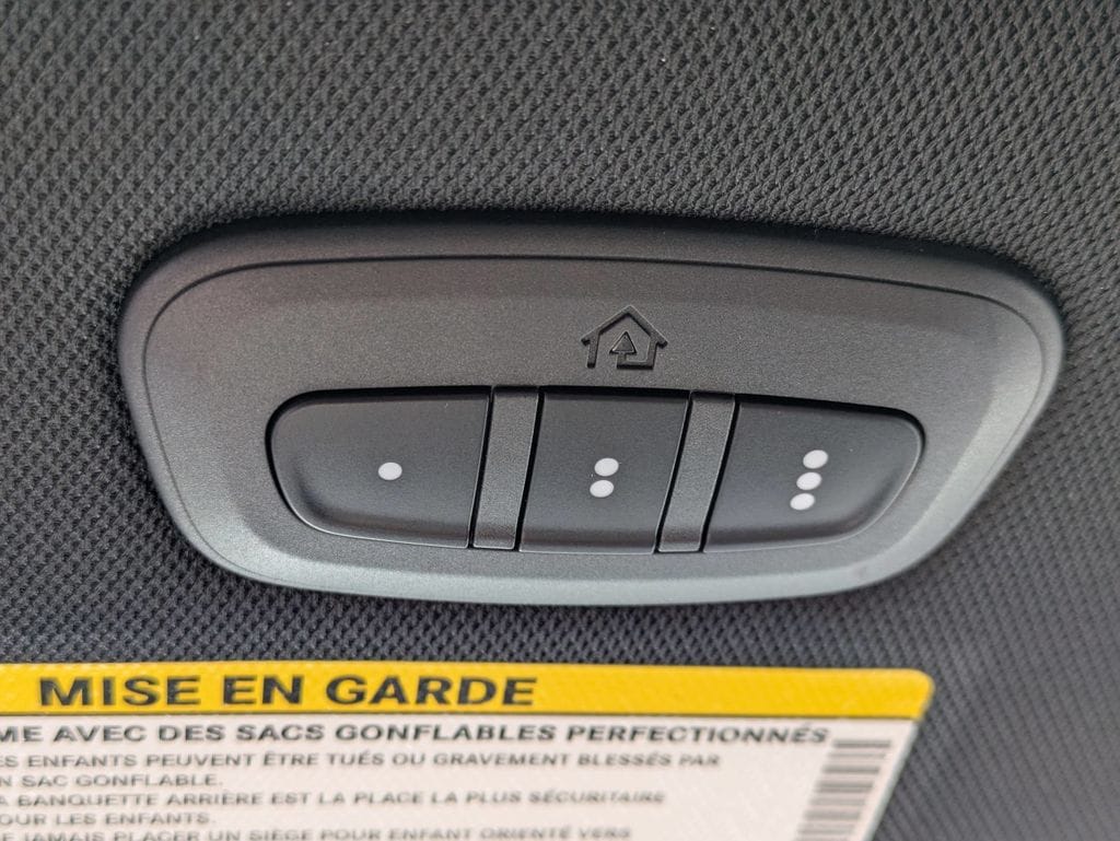 2026 Chrysler Pacifica Limited - Photo 23