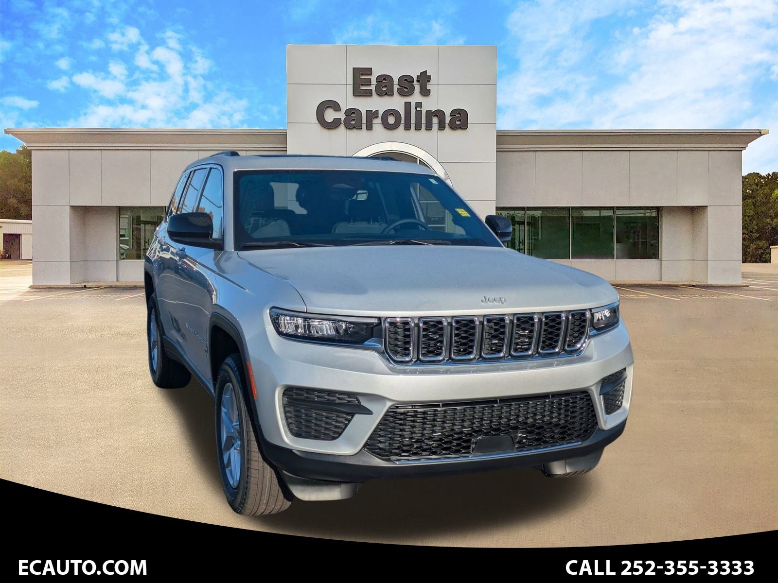 2025 Jeep Grand Cherokee Laredo's photo