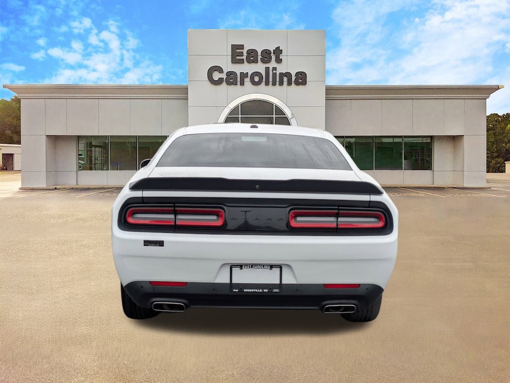 Certified 2022 Dodge Challenger SXT Coupe