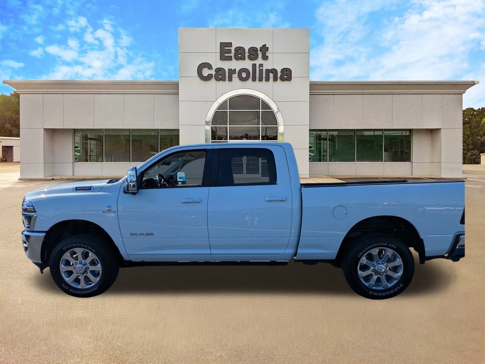 2026 RAM 2500 Laramie - Photo 6