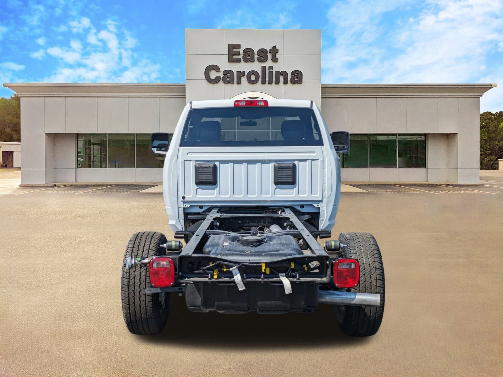 2024 Ram 3500 Tradesman photo 4