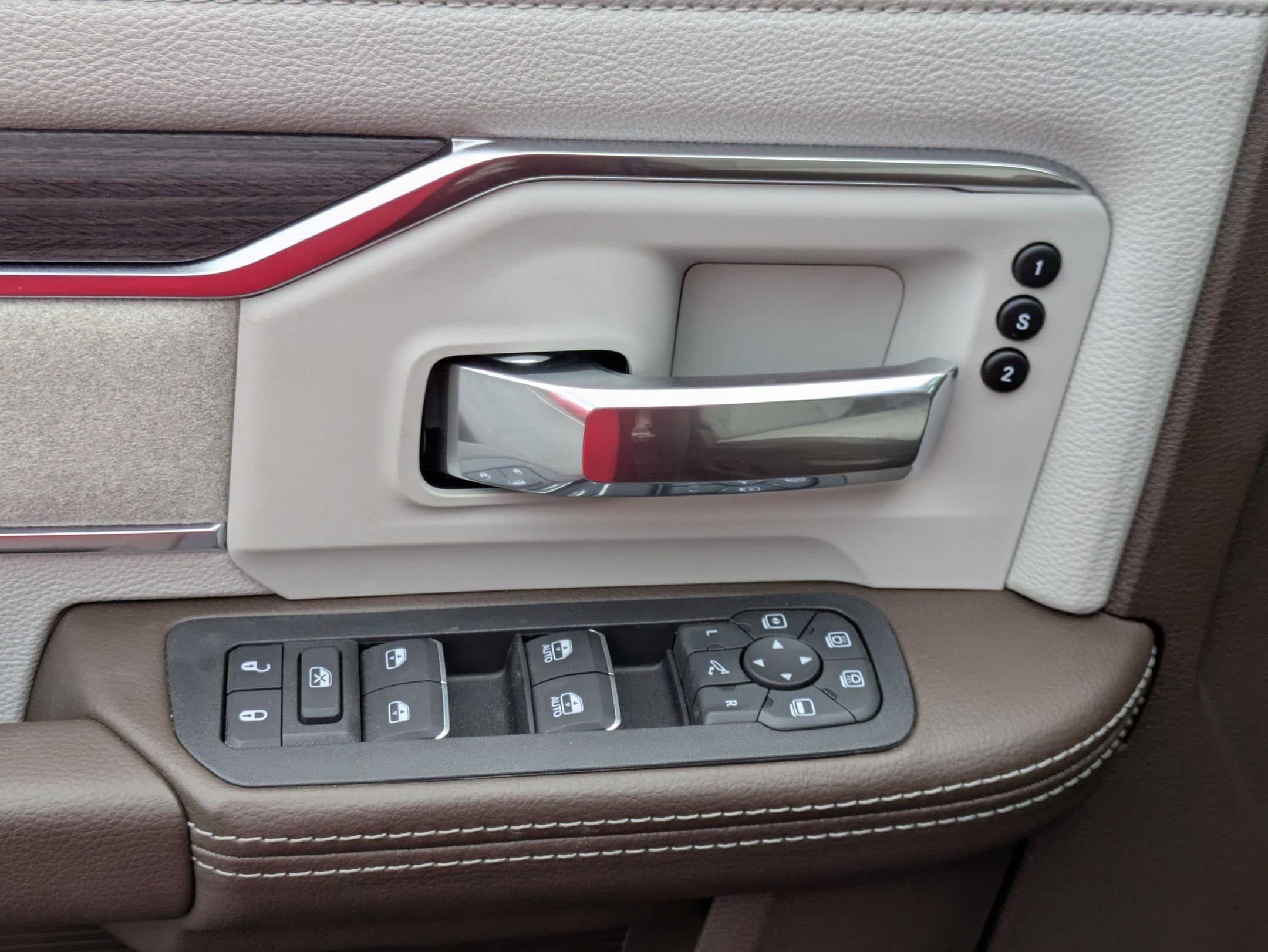 2026 RAM 2500 Laramie - Photo 11