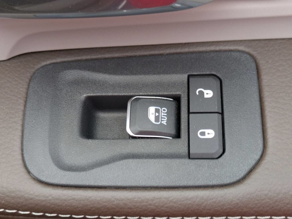 2026 RAM 2500 Laramie - Photo 34