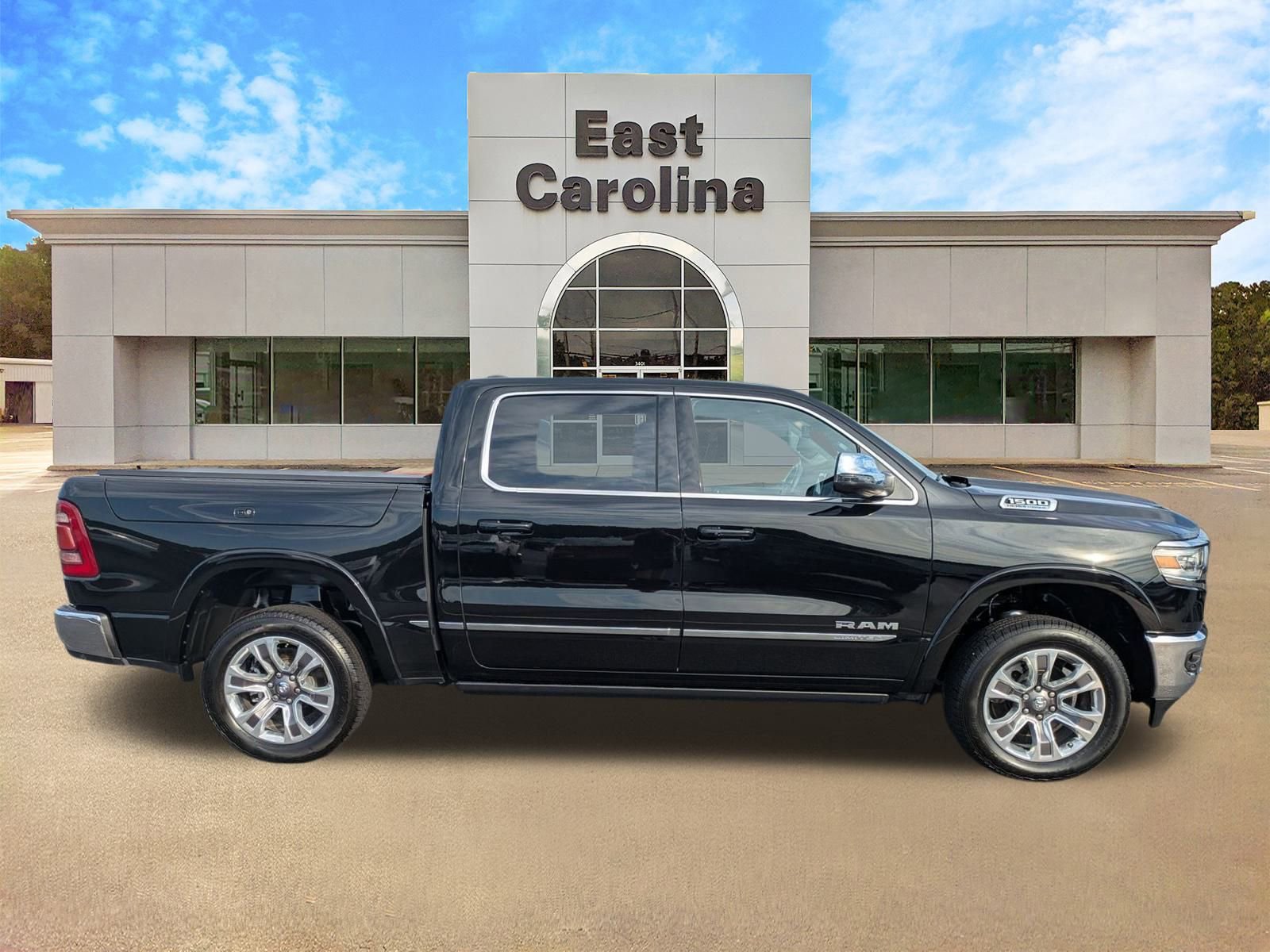 2024 Ram 1500 Limited photo 2