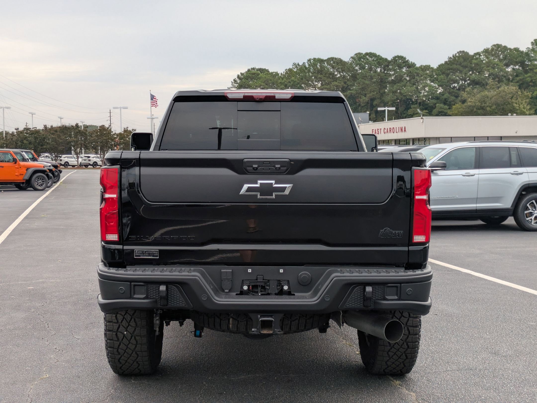2024 Chevrolet Silverado 2500HD ZR2 photo 3