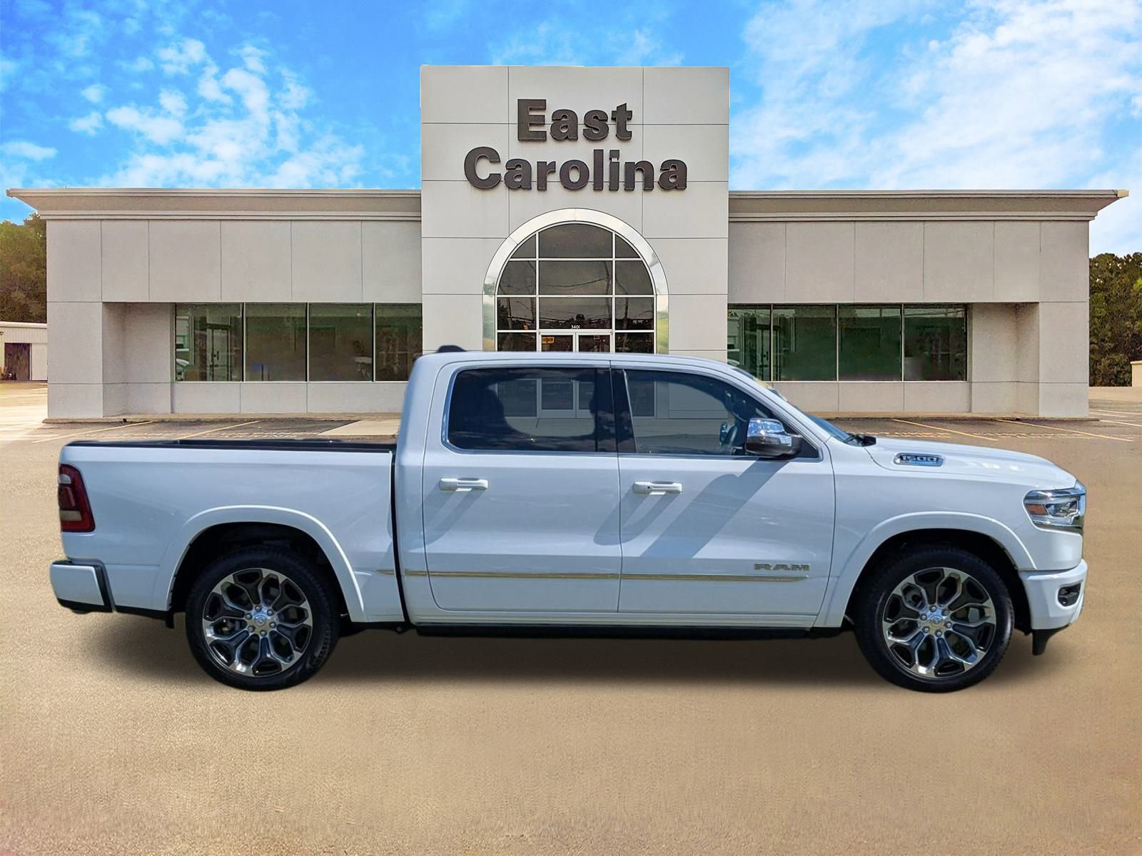 2024 Ram 1500 Limited photo 2