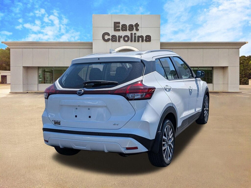 Used 2023 Nissan Kicks SV SUV
