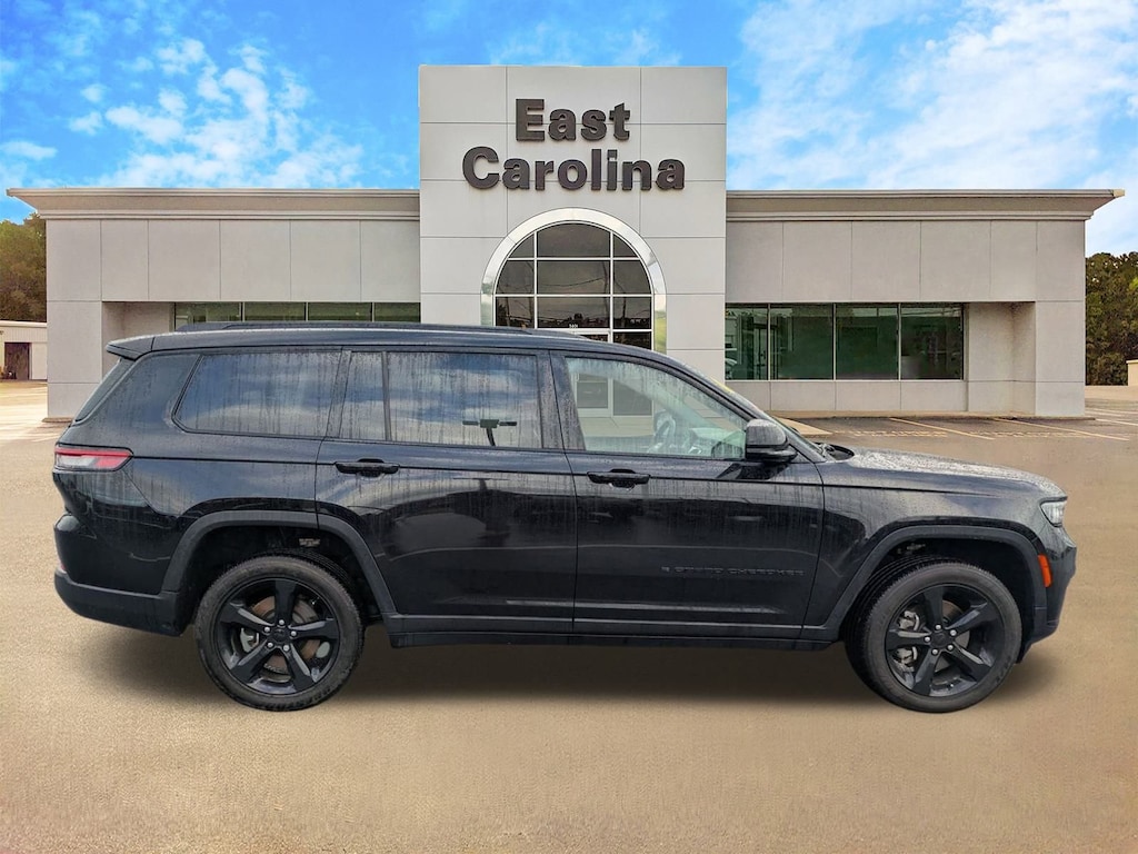 Used 2024 Jeep Grand Cherokee L Laredo SUV