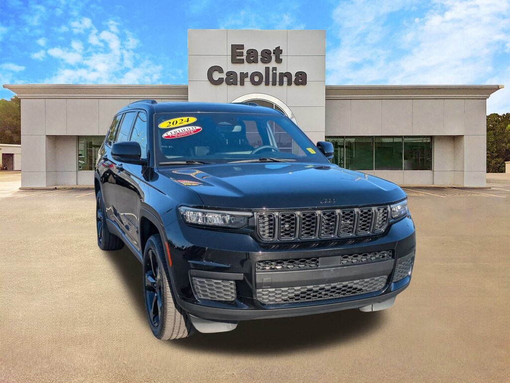 Used 2024 Jeep Grand Cherokee Laredo SUV