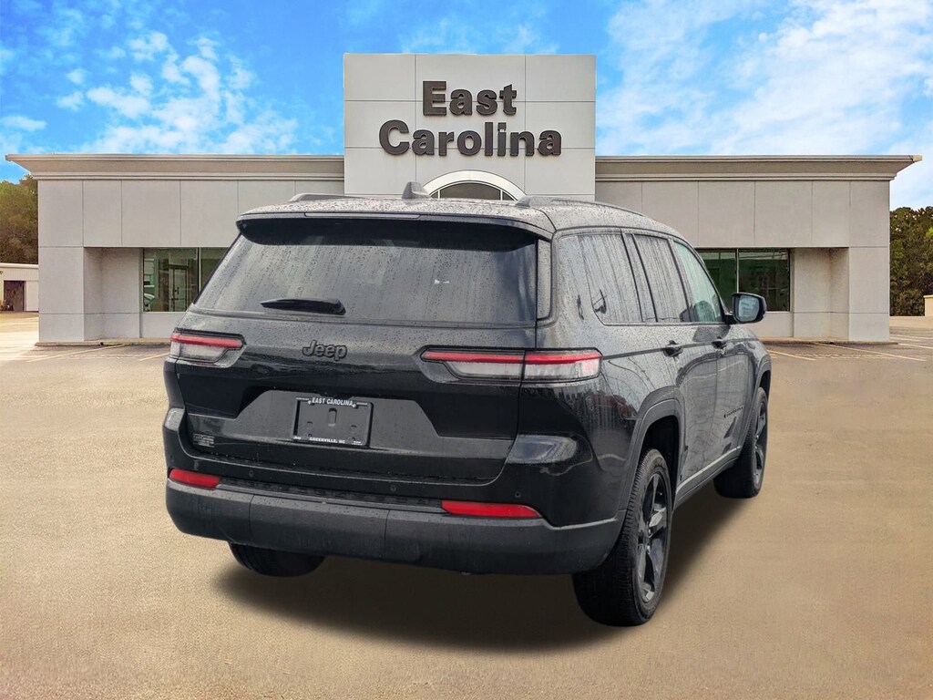 Used 2024 Jeep Grand Cherokee L Laredo SUV