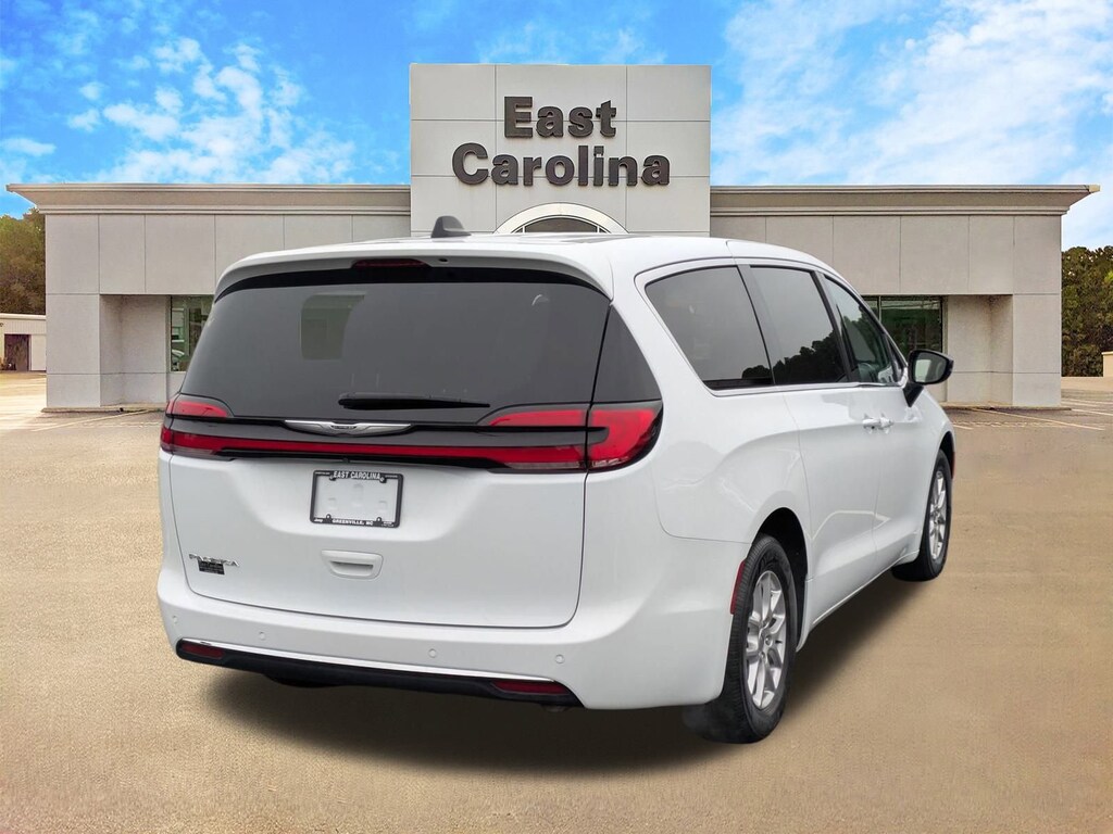 Used 2024 Chrysler Pacifica Touring L Van Passenger Van