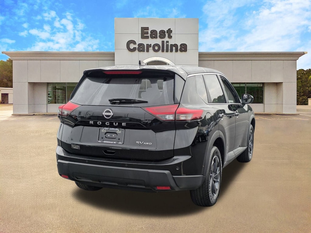 Used 2024 Nissan Rogue SV SUV