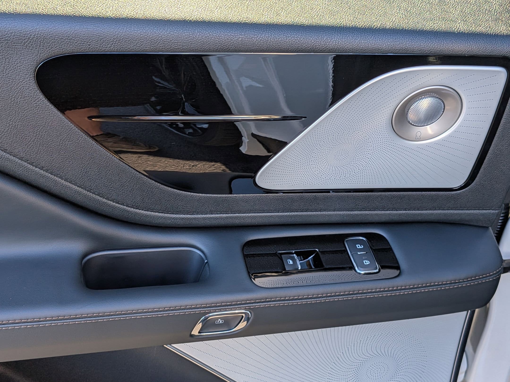 2026 Lincoln Aviator Reserve - Photo 23
