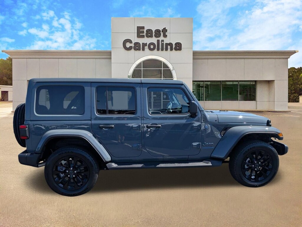 Used 2025 Jeep Wrangler 4xe Sahara SUV