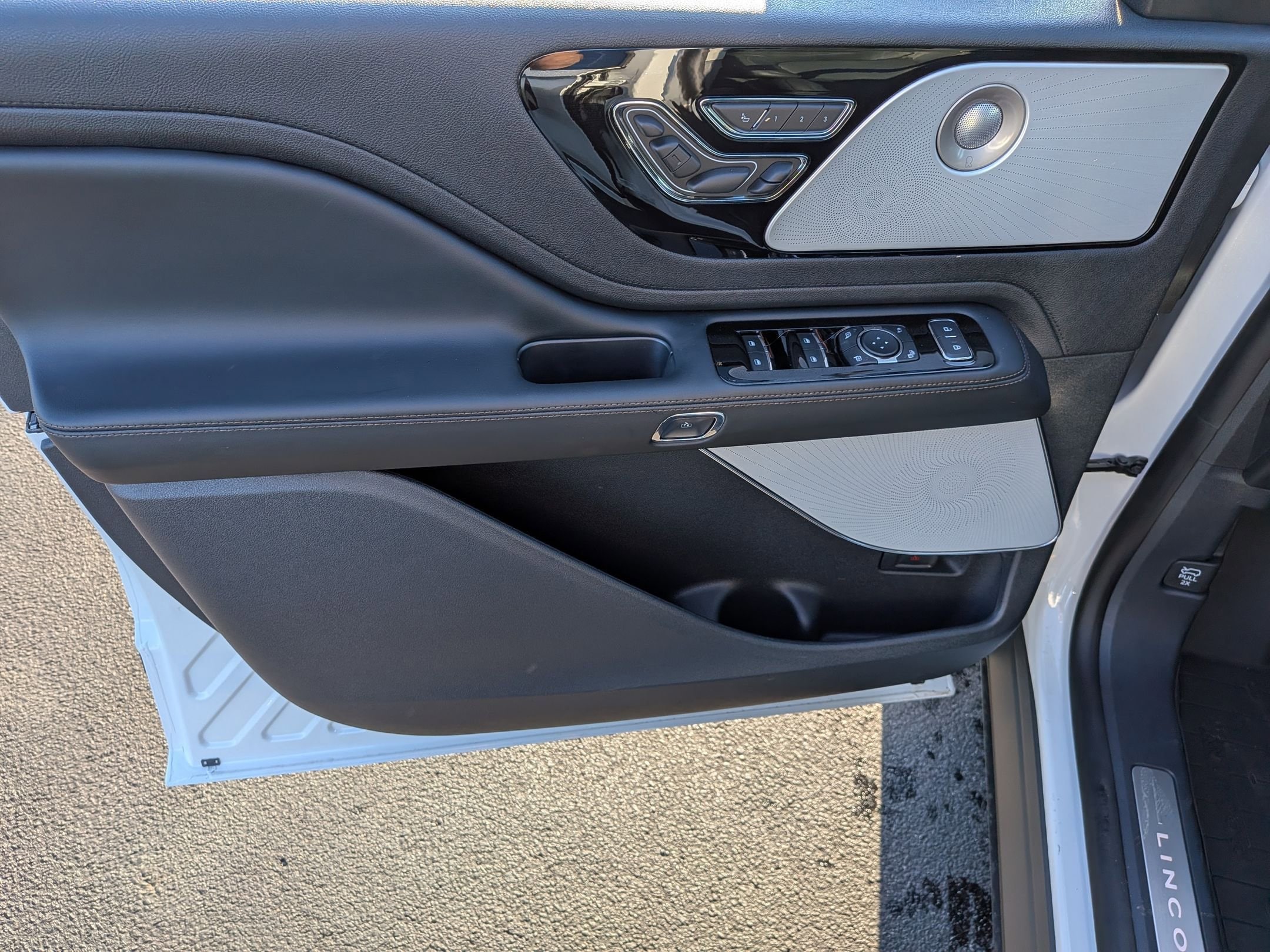 2026 Lincoln Aviator Reserve - Photo 10