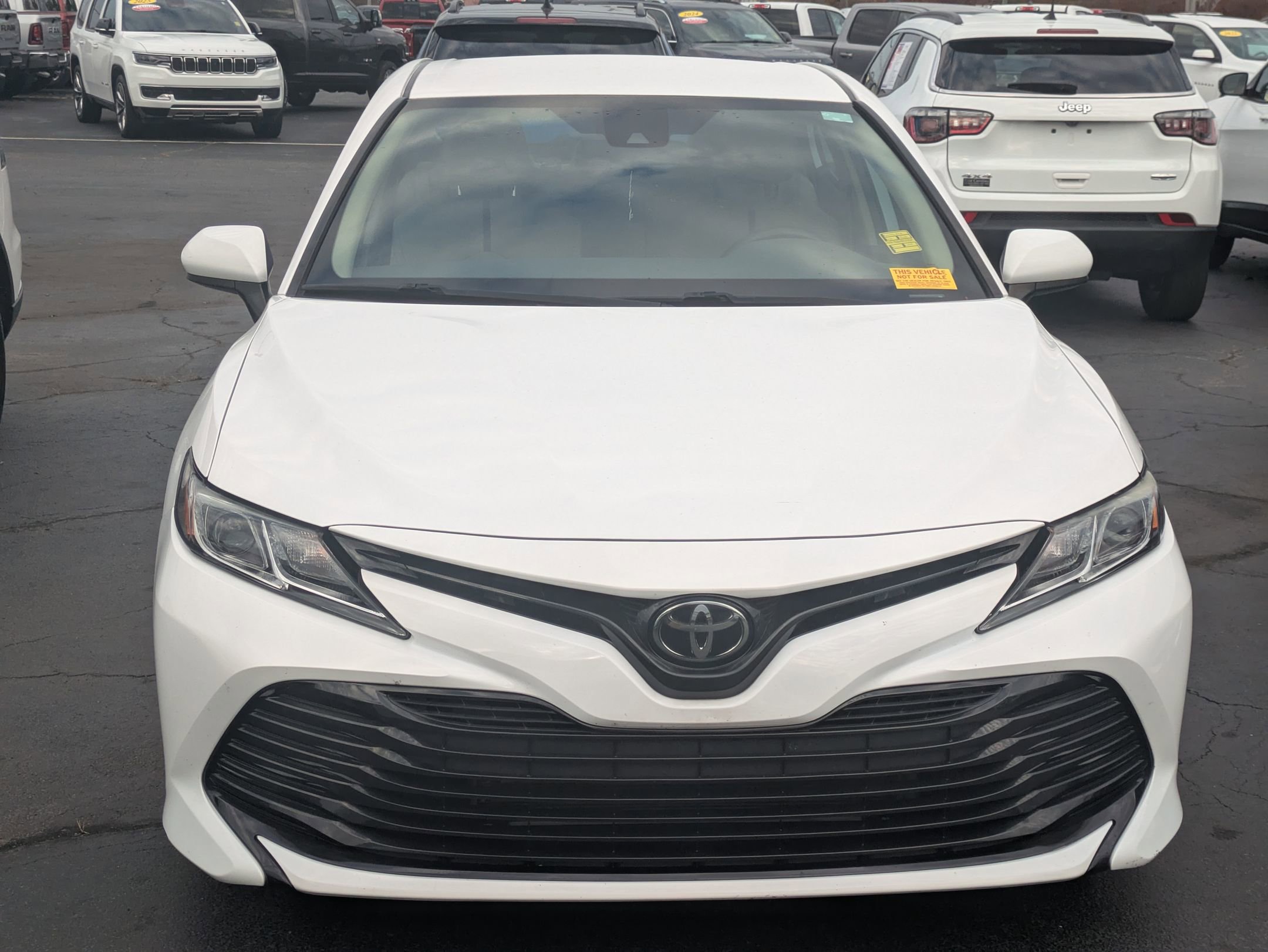 2020 Toyota Camry LE photo 2