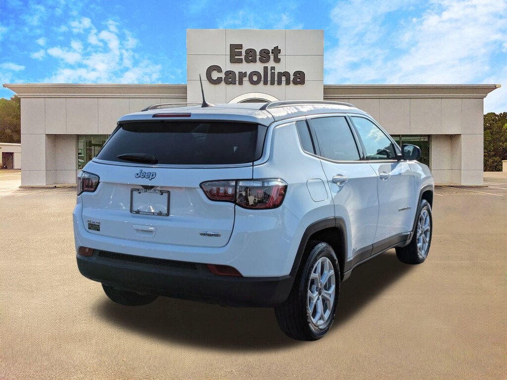 Used 2025 Jeep Compass Latitude SUV