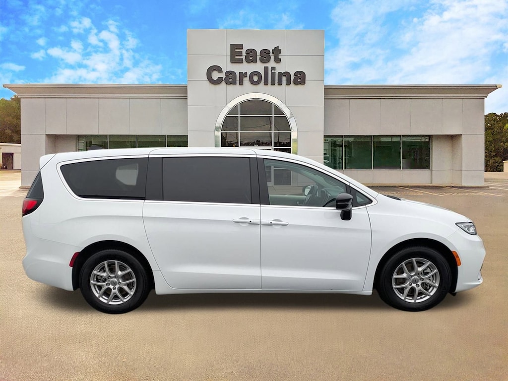 Used 2024 Chrysler Pacifica Touring L Van Passenger Van