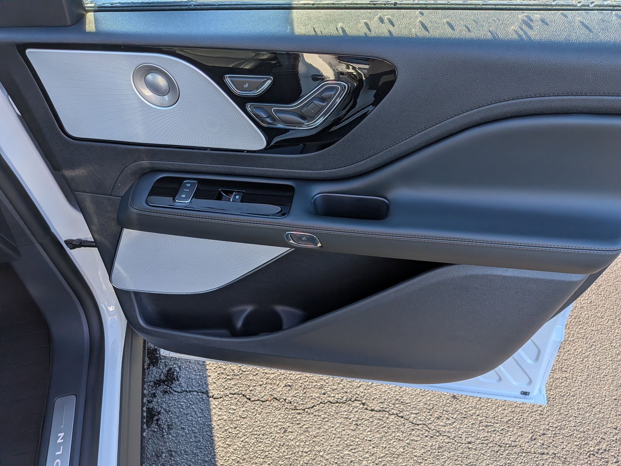 2026 Lincoln Aviator Reserve - Photo 32