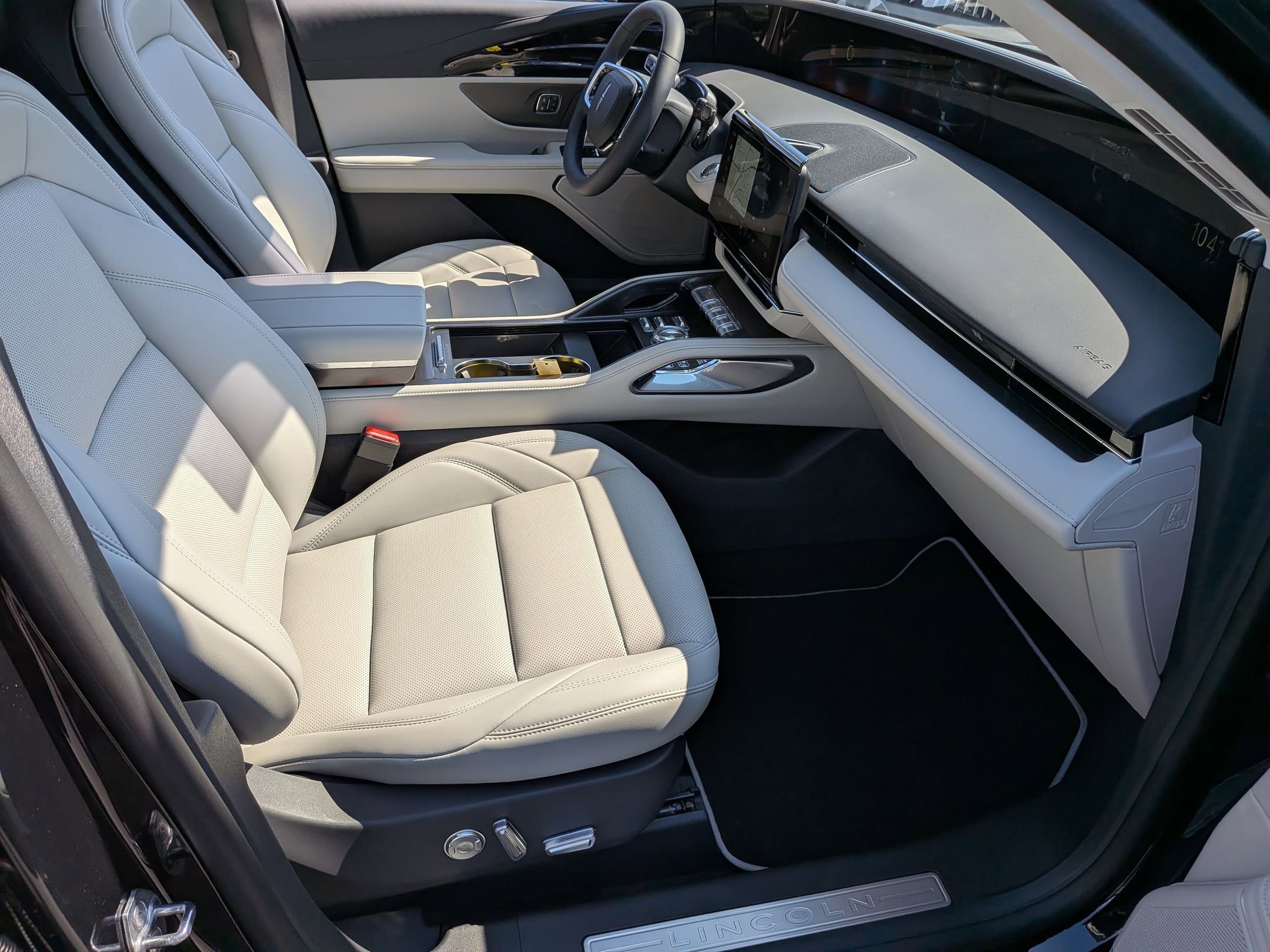 2026 Lincoln Nautilus Premiere - Photo 38
