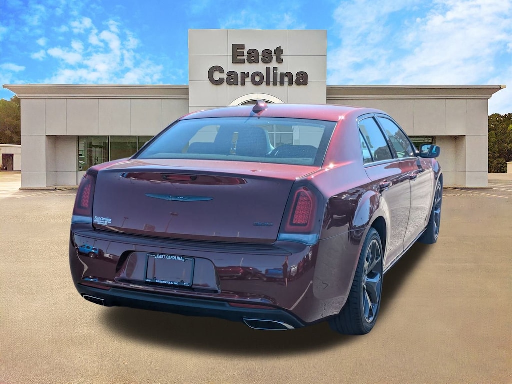 Used 2022 Chrysler 300 Touring Sedan