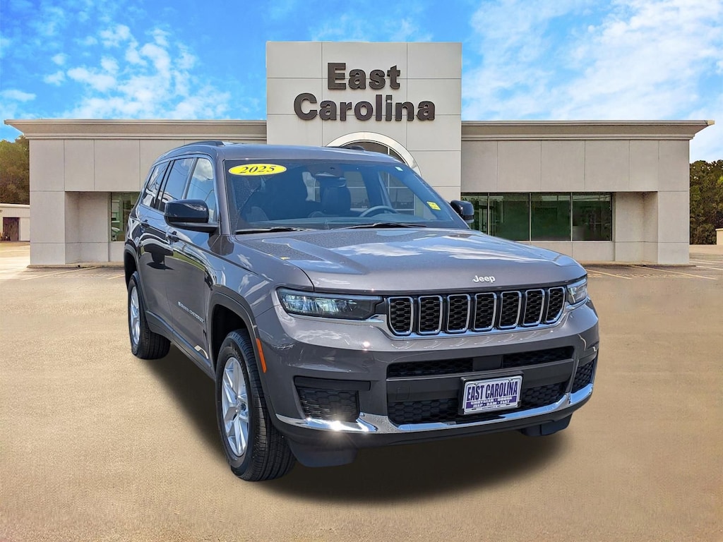 Used 2025 Jeep Grand Cherokee L Laredo SUV
