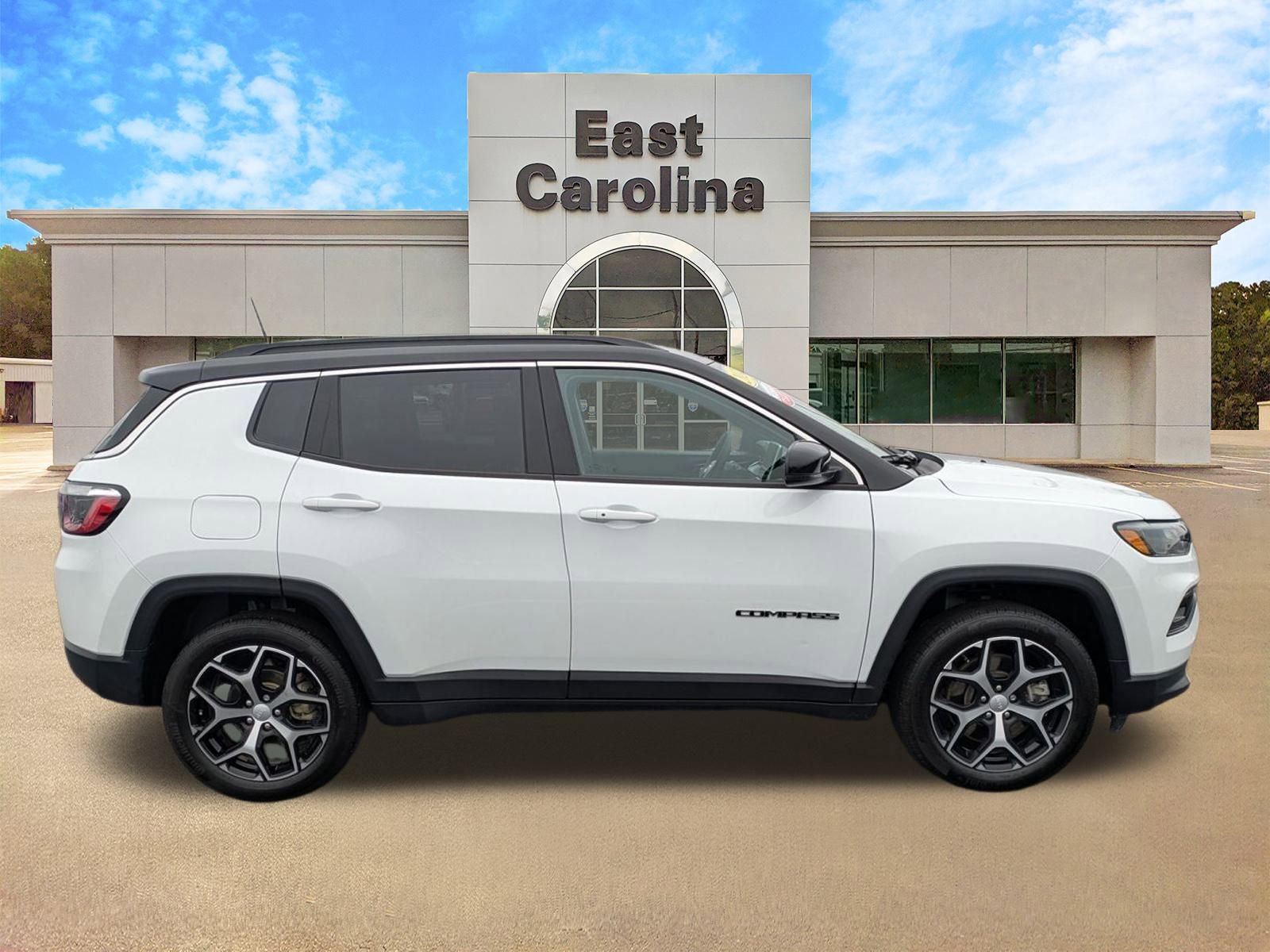 2024 Jeep Compass Limited photo 2